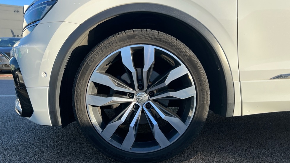 Used Volkswagen Tiguan 2019 for sale - 76773310: Photo 17