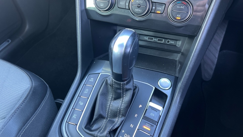 Used Volkswagen Tiguan 2019 for sale - 76773310: Photo 29