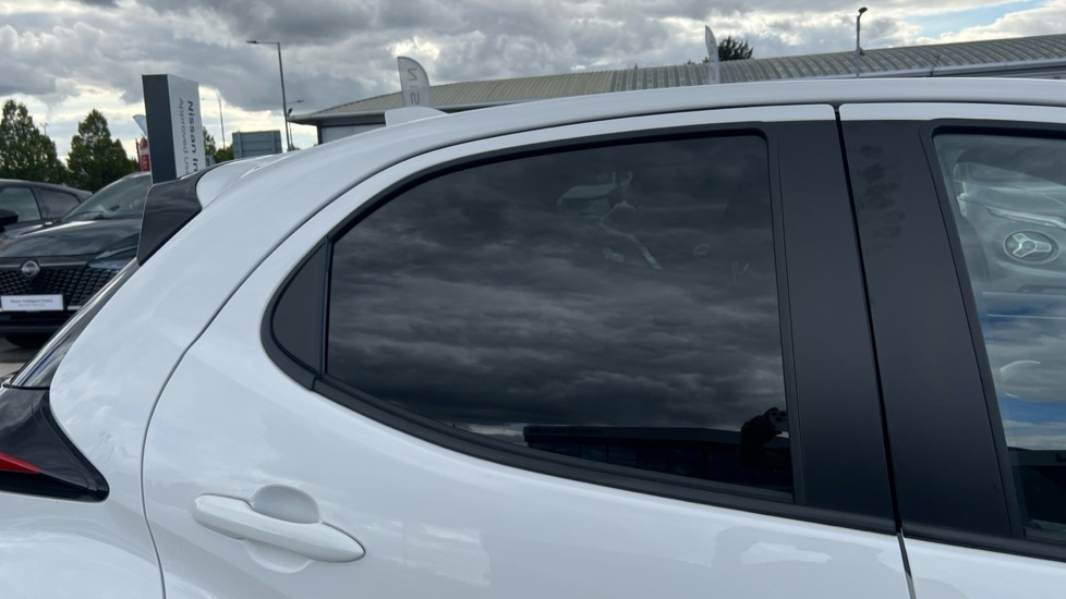 Used Toyota Yaris 2023 for sale - 75771501: Photo 37