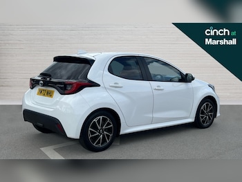 Used Toyota Yaris 2023 for sale - 75771501: Photo