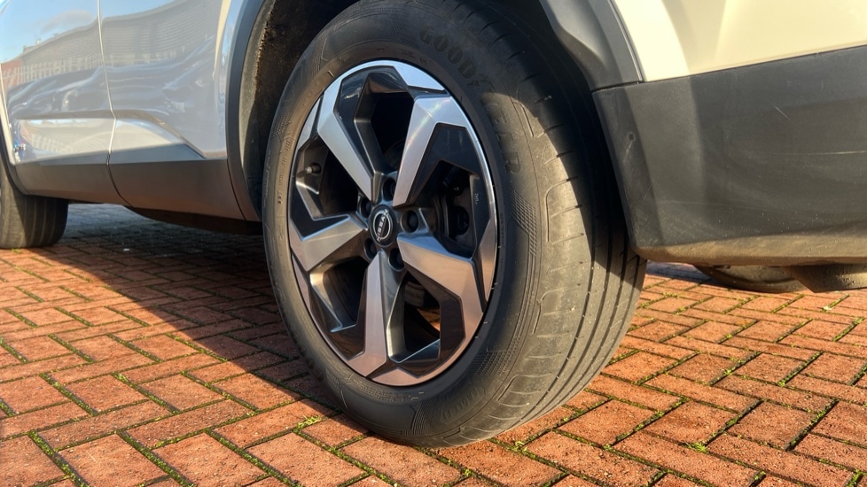 Used Nissan Qashqai 2023 for sale - 76872399: Photo 40