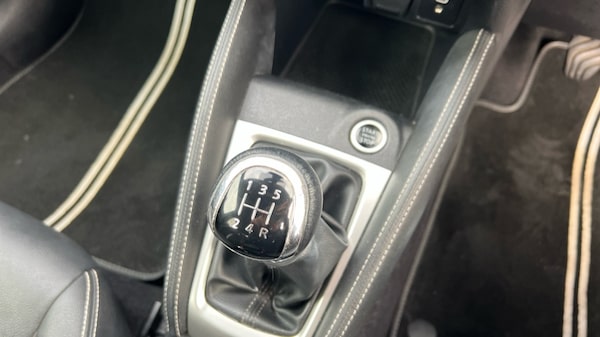 Used Nissan Micra 2019 for sale - 76272897: Photo 31