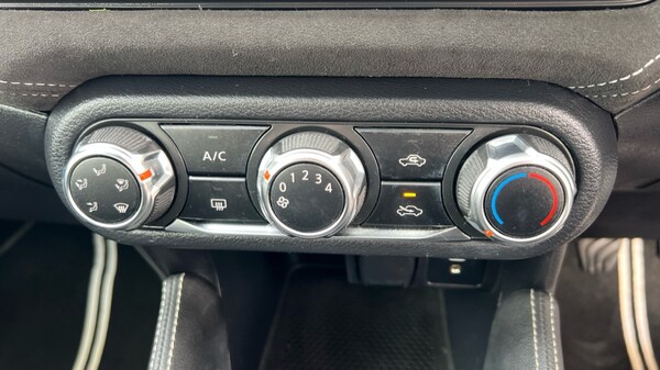 Used Nissan Micra 2019 for sale - 76272897: Photo 37