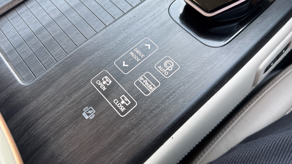 Used Nissan ARIYA 2023 for sale - 76948434: Photo 63