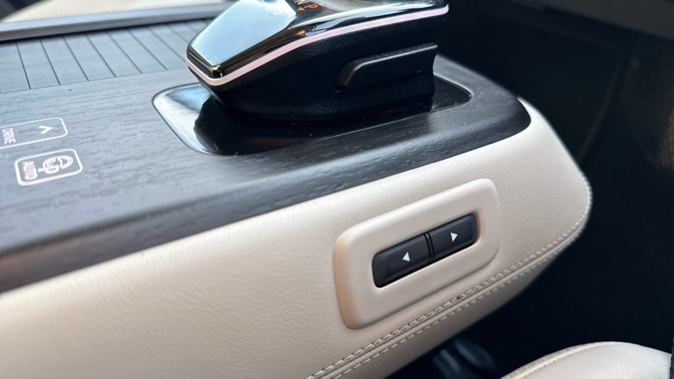 Used Nissan ARIYA 2023 for sale - 76948434: Photo 65