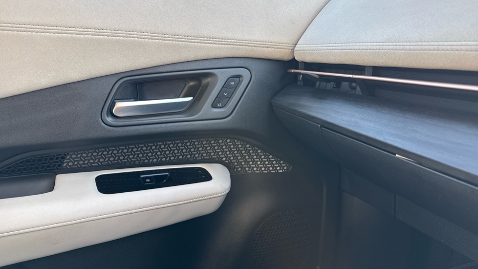 Used Nissan ARIYA 2023 for sale - 76948434: Photo 67