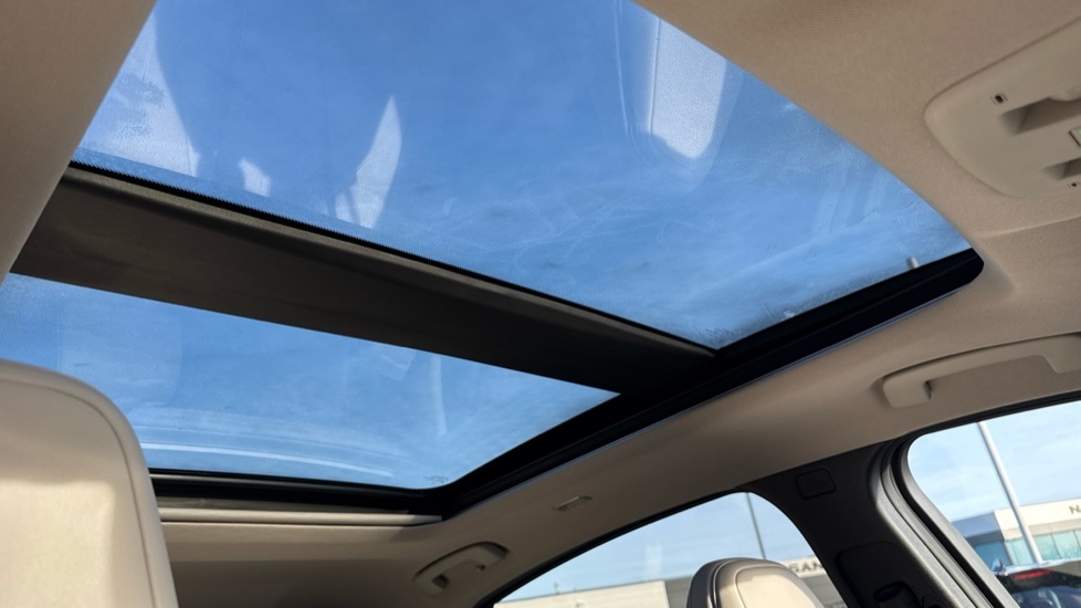 Used Nissan ARIYA 2023 for sale - 76948434: Photo 75