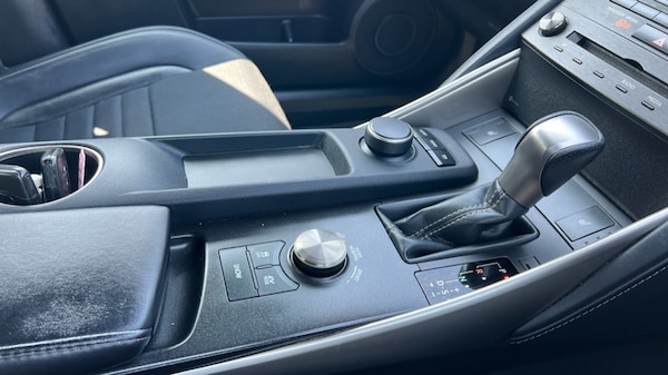 Used Lexus IS 2019 for sale - 74941117: Photo 27