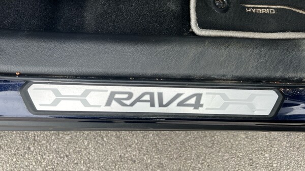 Used Toyota RAV4 2022 for sale - 75019006: Photo 42