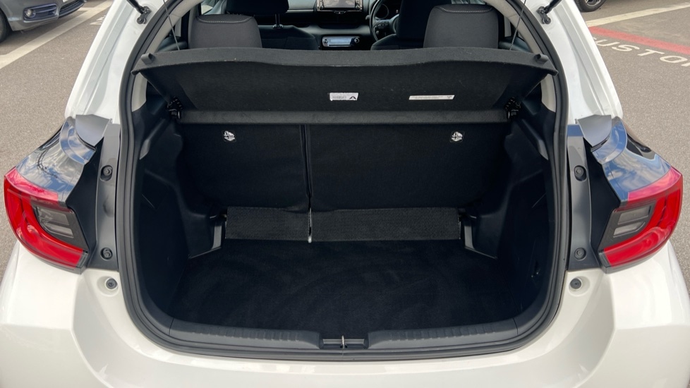 Used Toyota Yaris 2023 for sale - 76872001: Photo 15