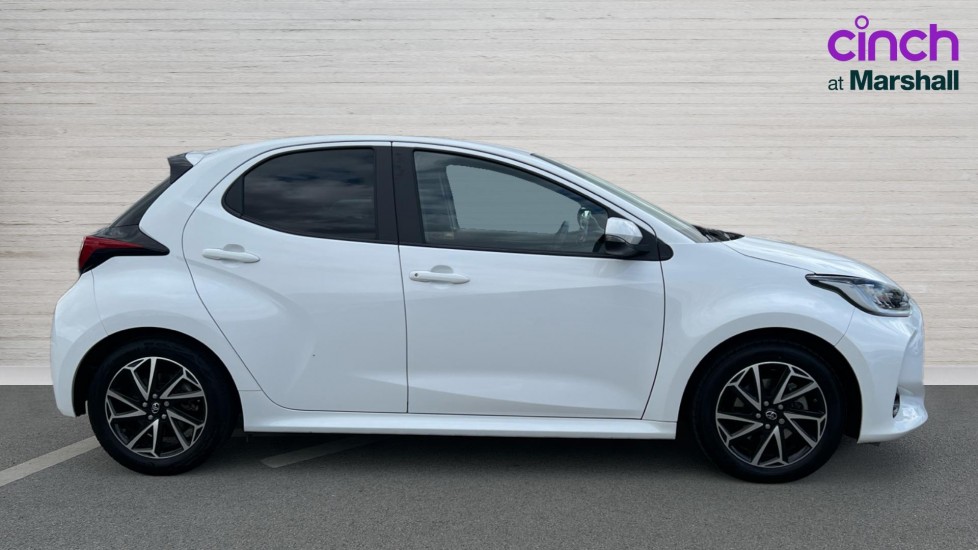 Used Toyota Yaris 2023 for sale - 76872001: Photo 2