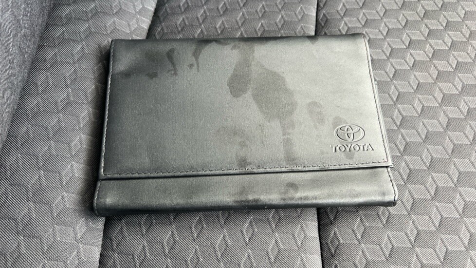 Used Toyota Yaris 2023 for sale - 76872001: Photo 21