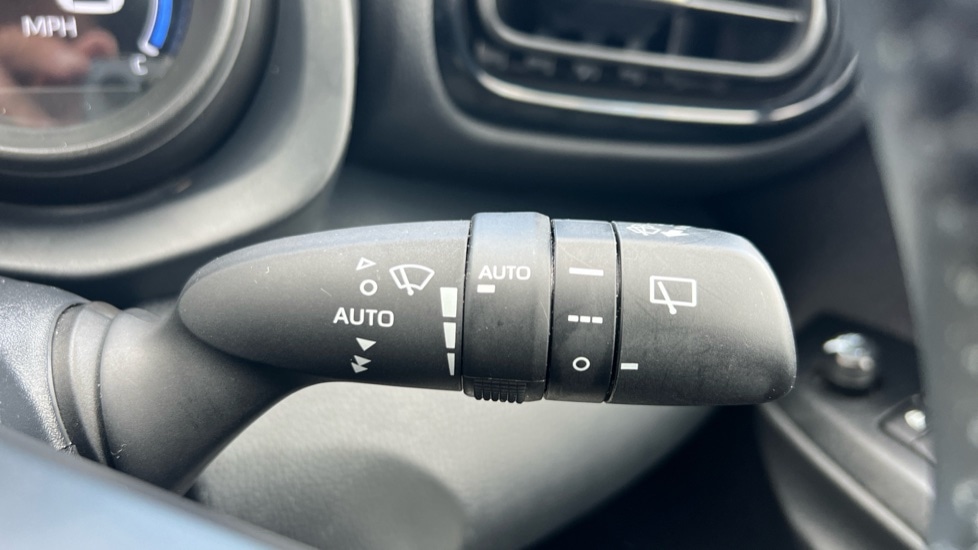 Used Toyota Yaris 2023 for sale - 76872001: Photo 25