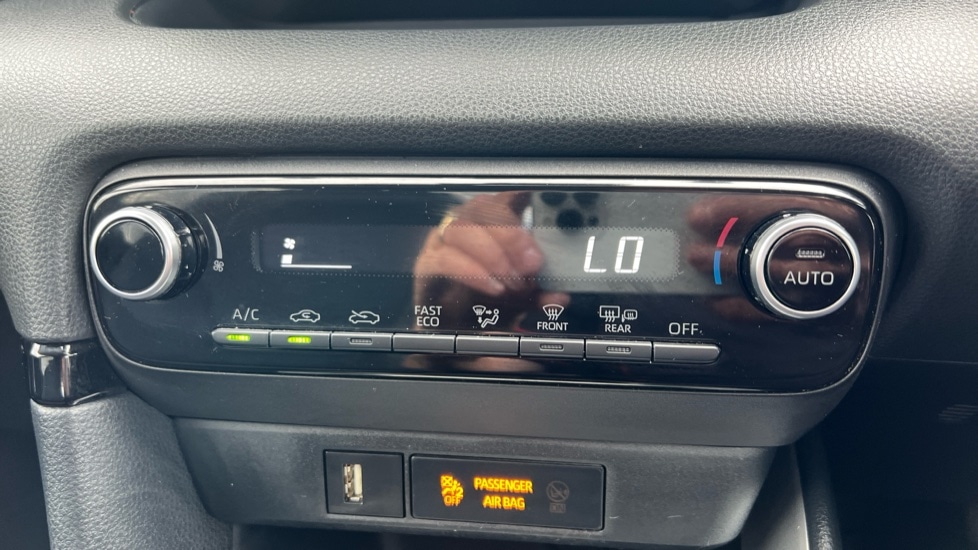 Used Toyota Yaris 2023 for sale - 76872001: Photo 32