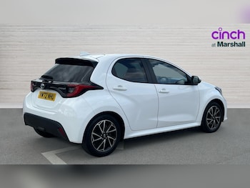 Used Toyota Yaris 2023 for sale - 76872001: Photo