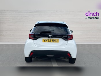 Used Toyota Yaris 2023 for sale - 76872001: Photo