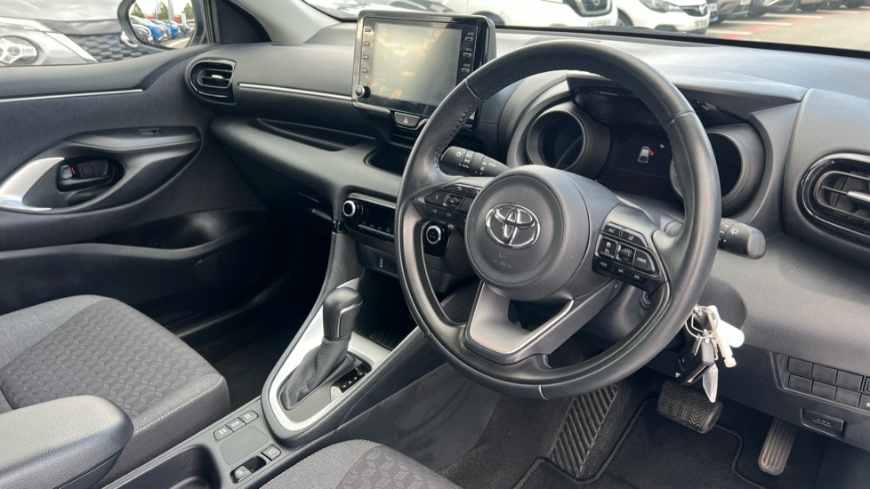 Used Toyota Yaris 2023 for sale - 76872001: Photo 9