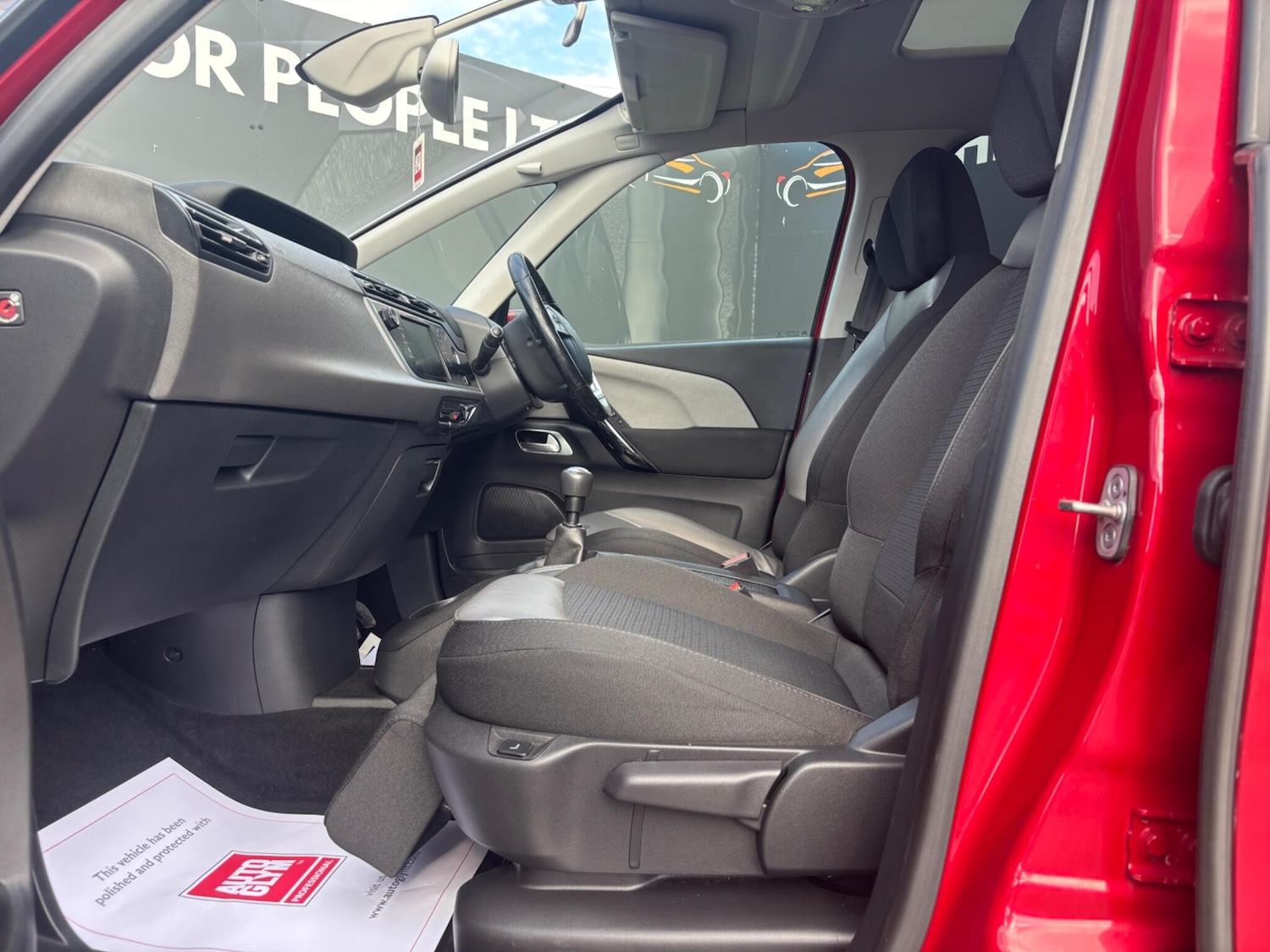 Vehicle 29
