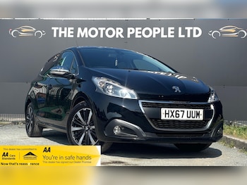 Used Peugeot 208 2017 for sale - 75622933: Photo