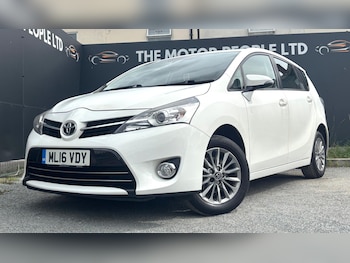 Used Toyota Verso 2016 for sale - 75965997: Photo