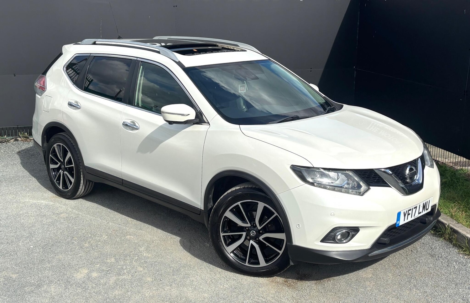 Used Nissan X-Trail 2017 for sale - 76020409: Photo 3