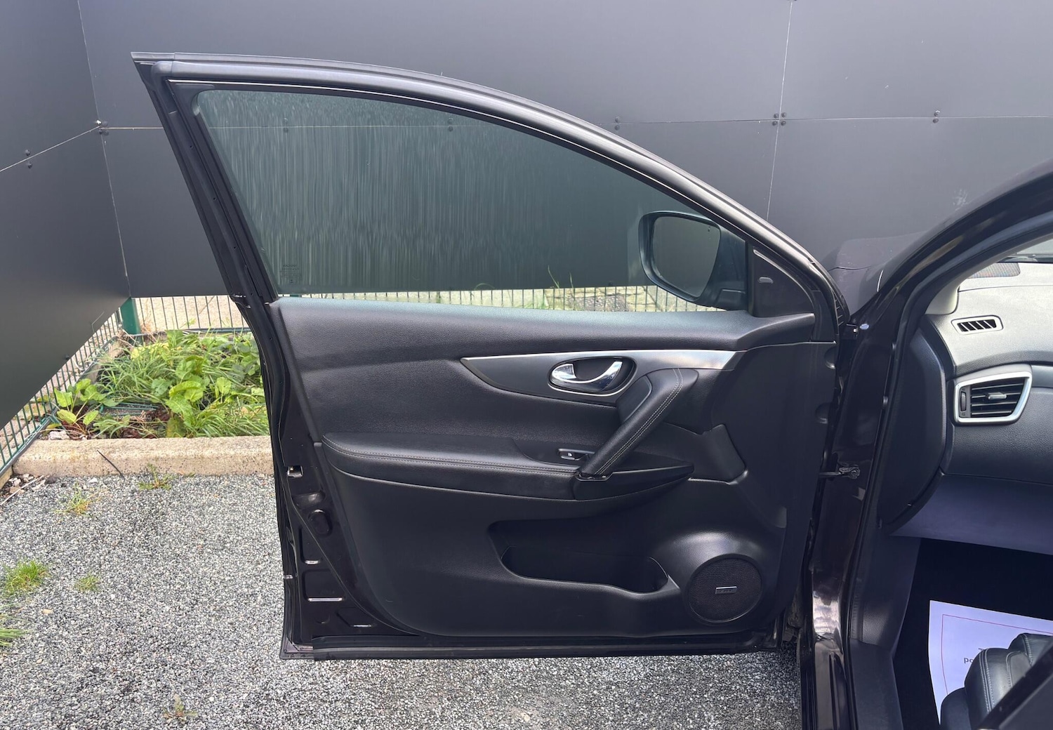Used Nissan Qashqai 2017 for sale - 76032383: Photo 32