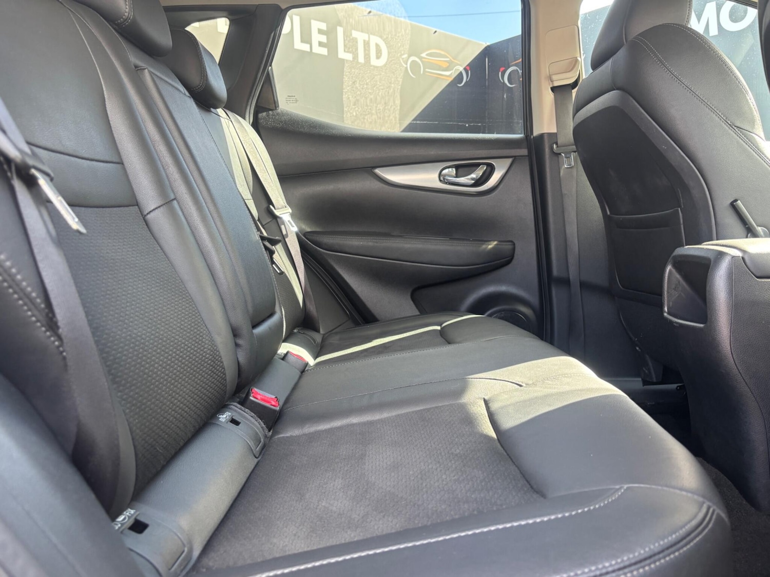 Used Nissan Qashqai 2017 for sale - 76032383: Photo 42