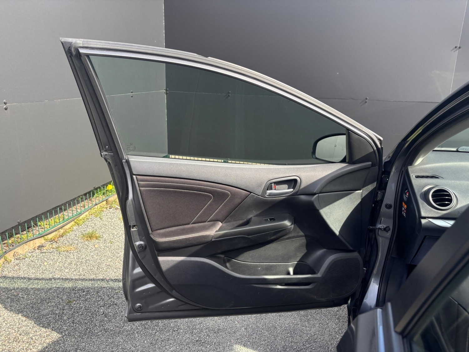 Vehicle 28