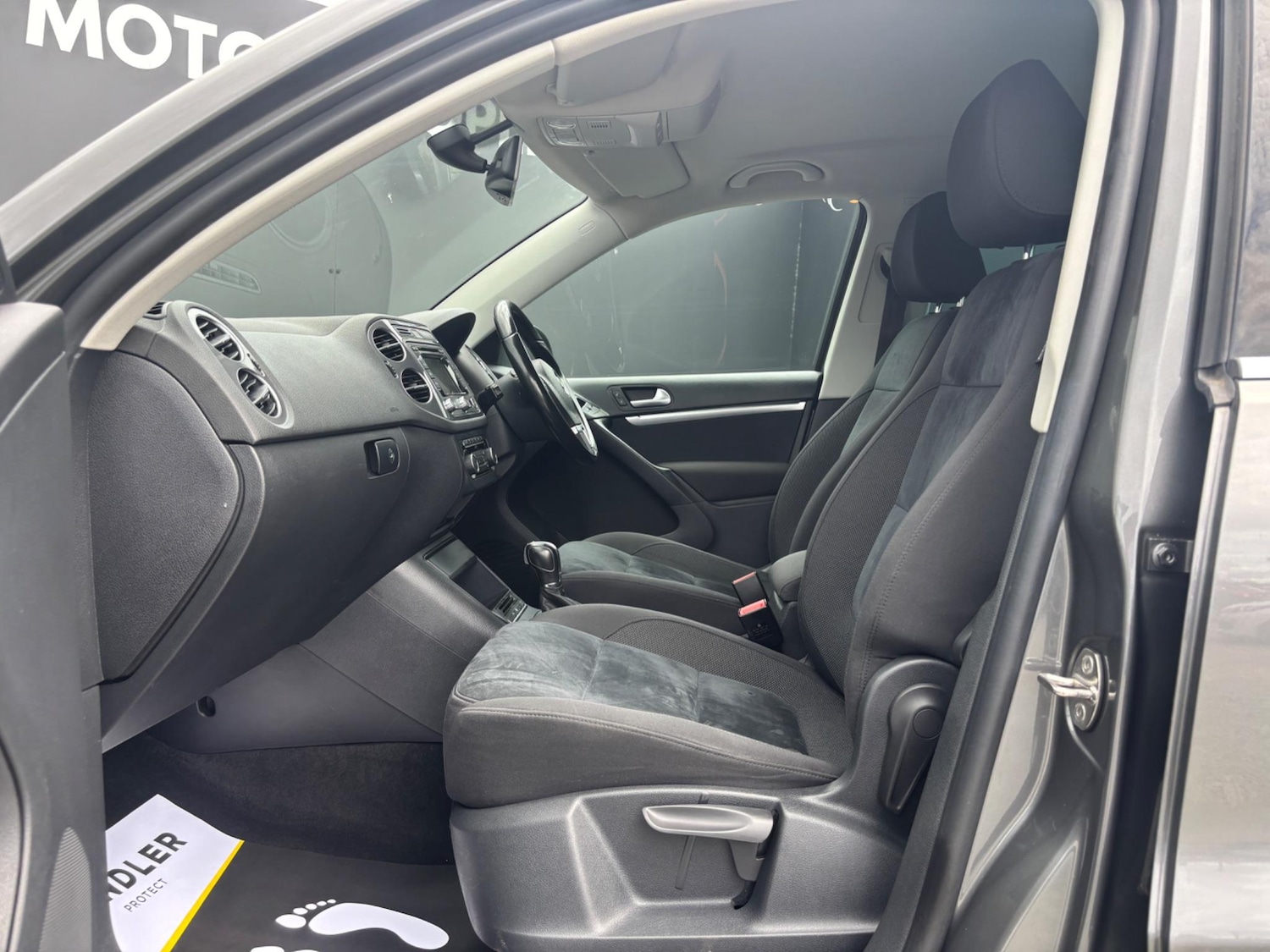 Vehicle 29