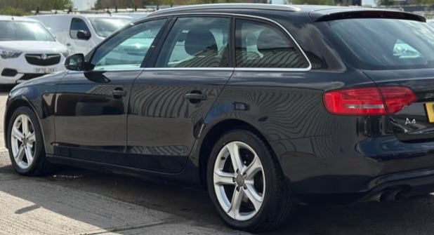 Used Audi A4 2012 for sale - 76353443: Photo 4