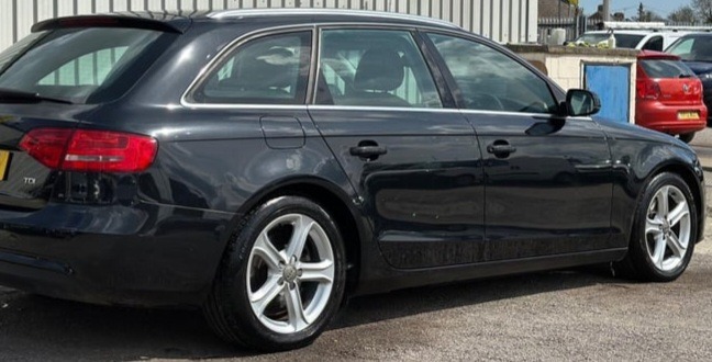 Used Audi A4 2012 for sale - 76353443: Photo 5