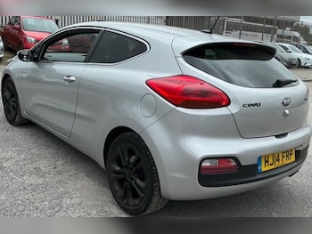 2014 (14) - 1.6 GDi SE EcoDynamics 3dr