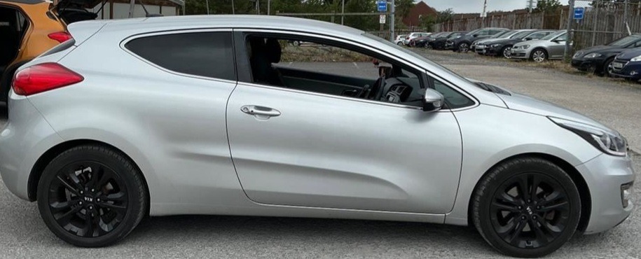 Used Kia Pro Ceed 2014 for sale - 76352859: Photo 2