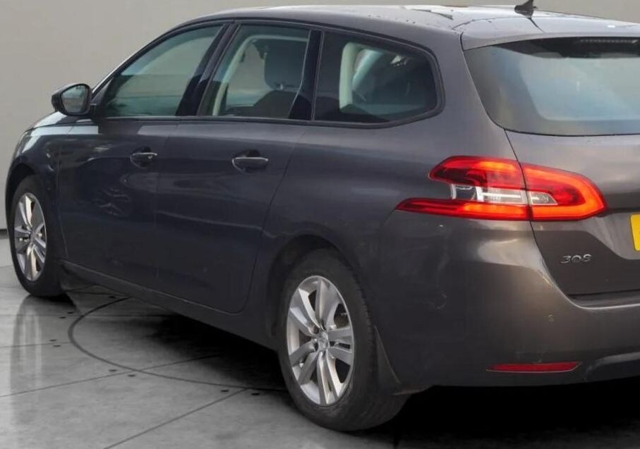 Used Peugeot 308 2017 for sale - 76623756: Photo 3