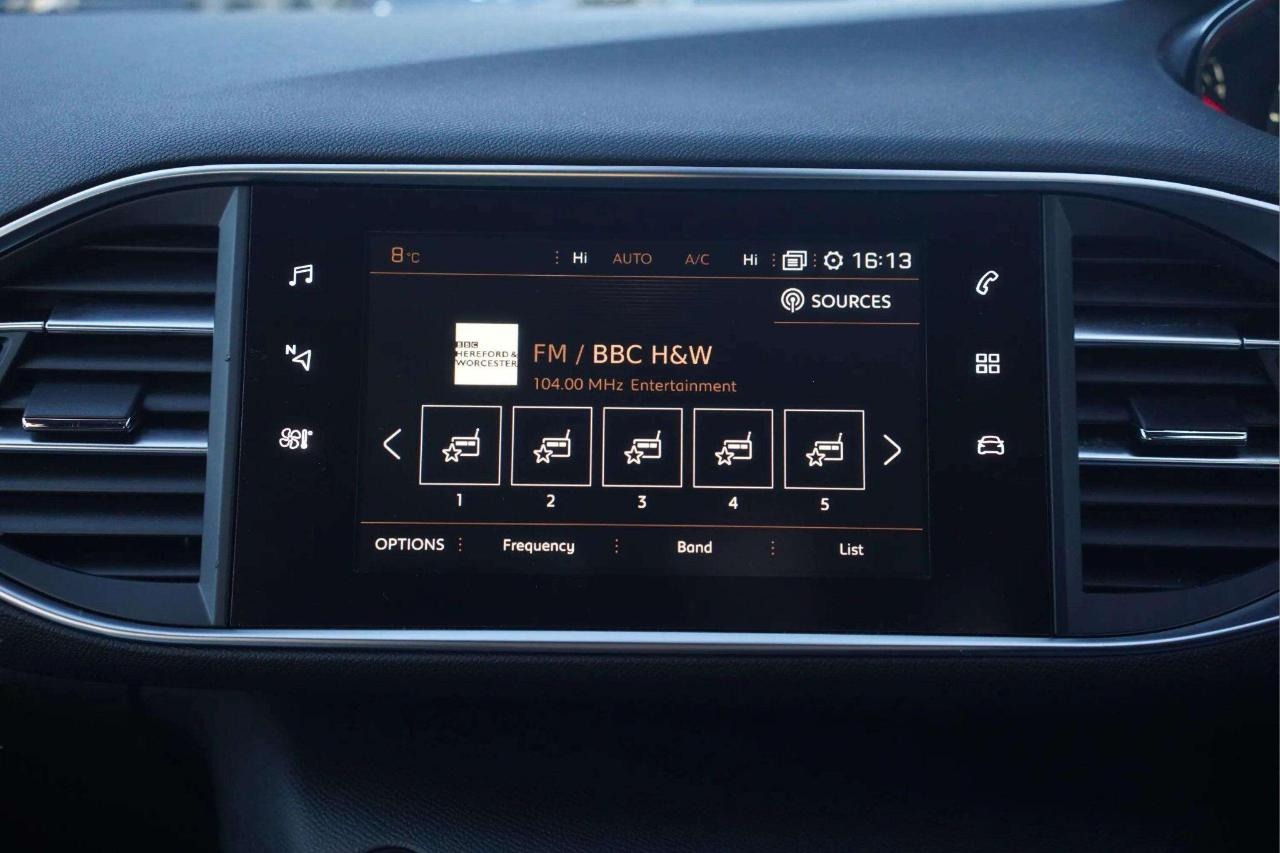 Used Peugeot 308 2017 for sale - 76623756: Photo 9