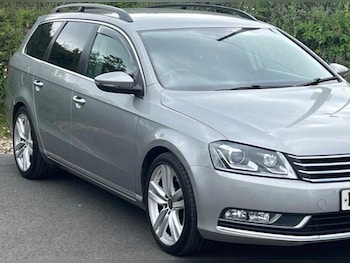 Volkswagen - Passat