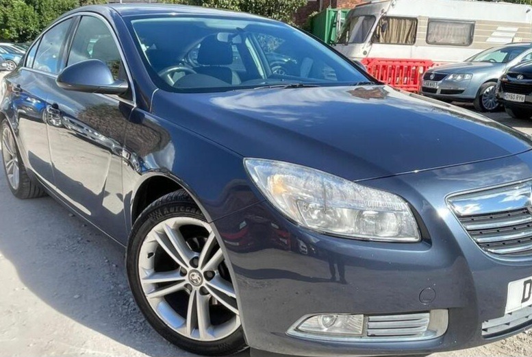 Used Vauxhall Insignia 2011 for sale - 76355017: Photo 1