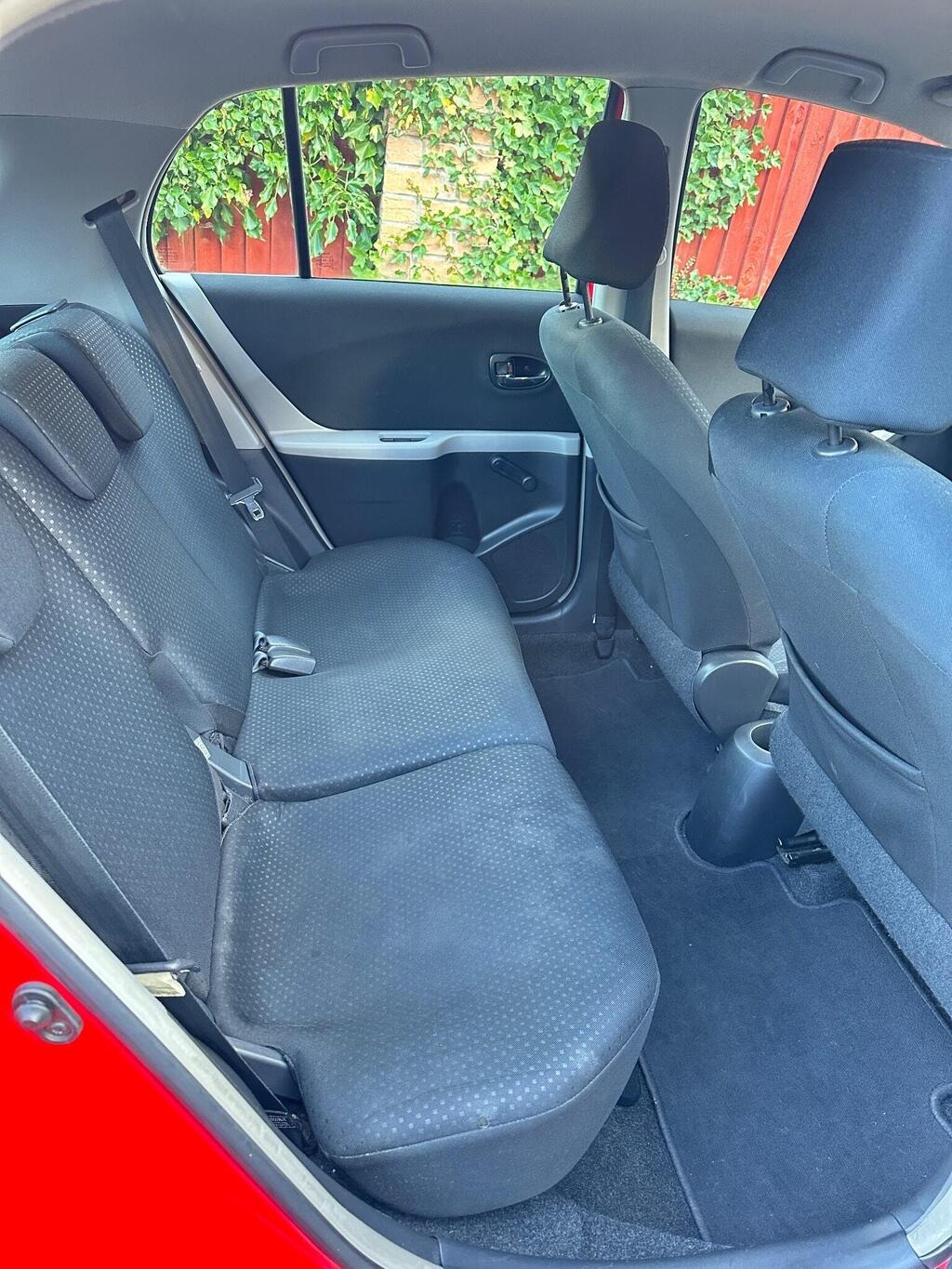 Used Toyota Yaris 2009 for sale - 76756903: Photo 9