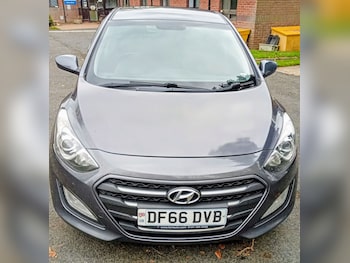 2016 (66) - 1.6 CRDi Blue Drive SE 5dr