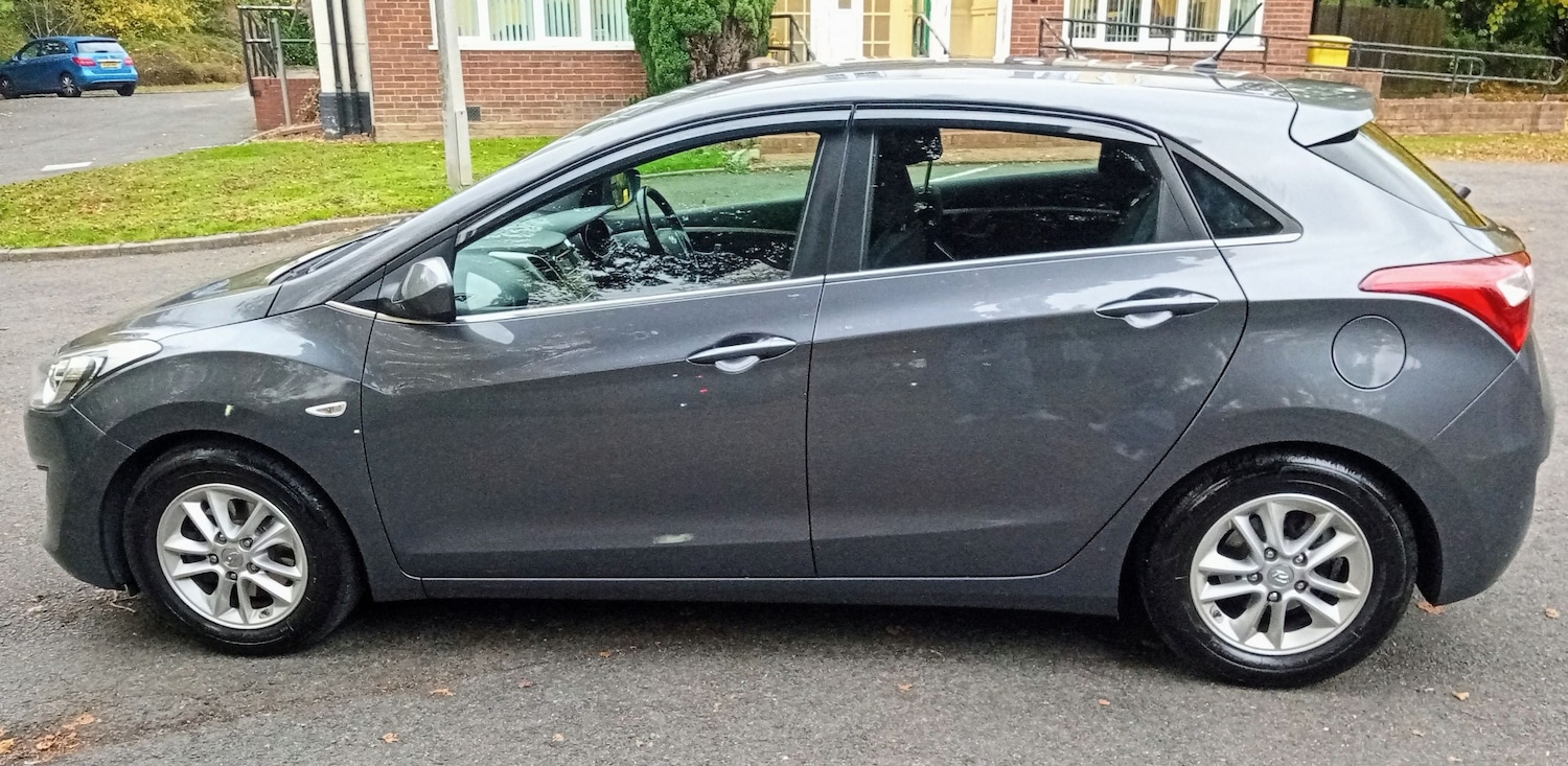 Used Hyundai i30 2016 for sale - 76309555: Photo 6