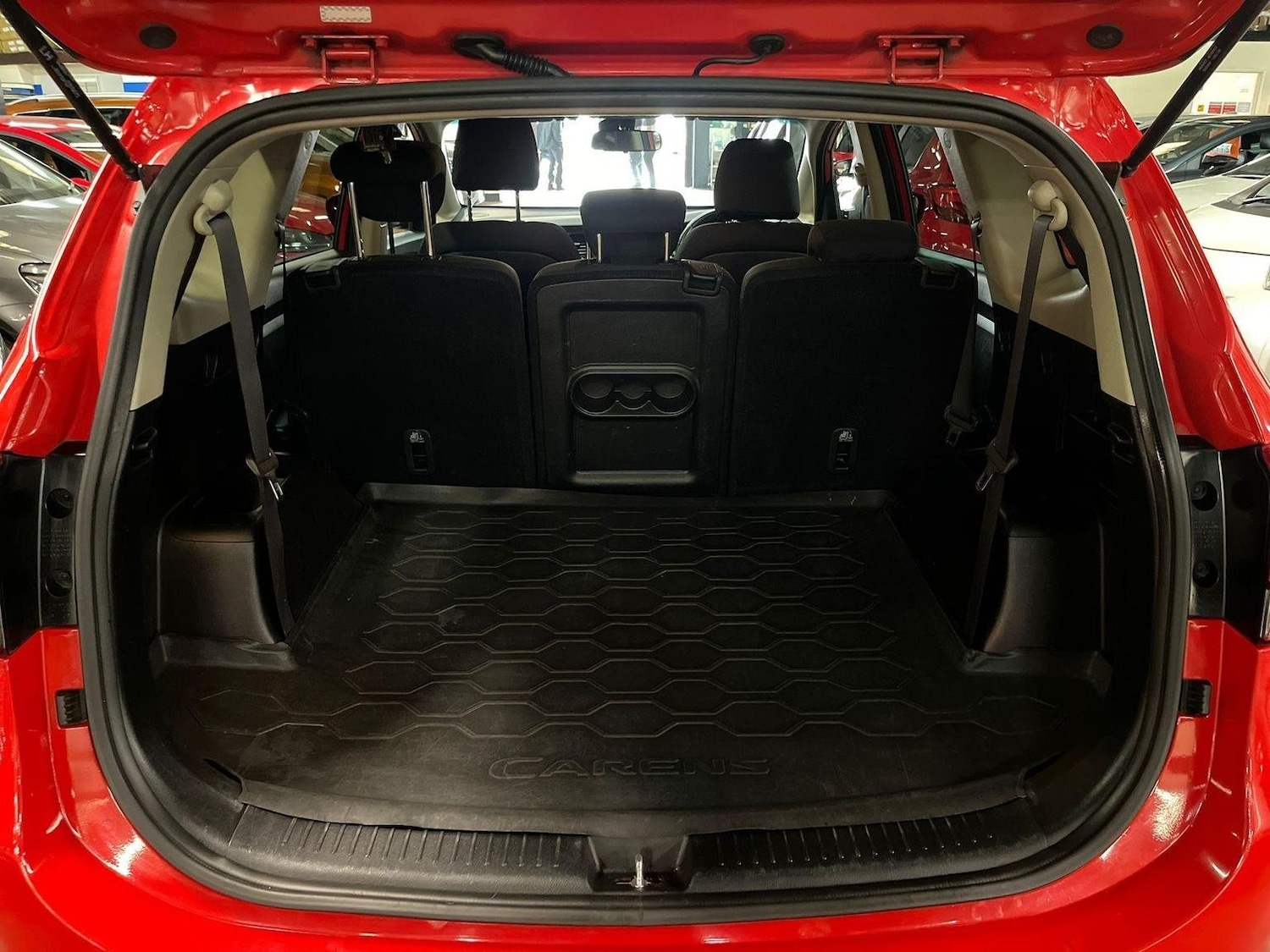 Used Kia Carens 2015 for sale - 76114765: Photo 19