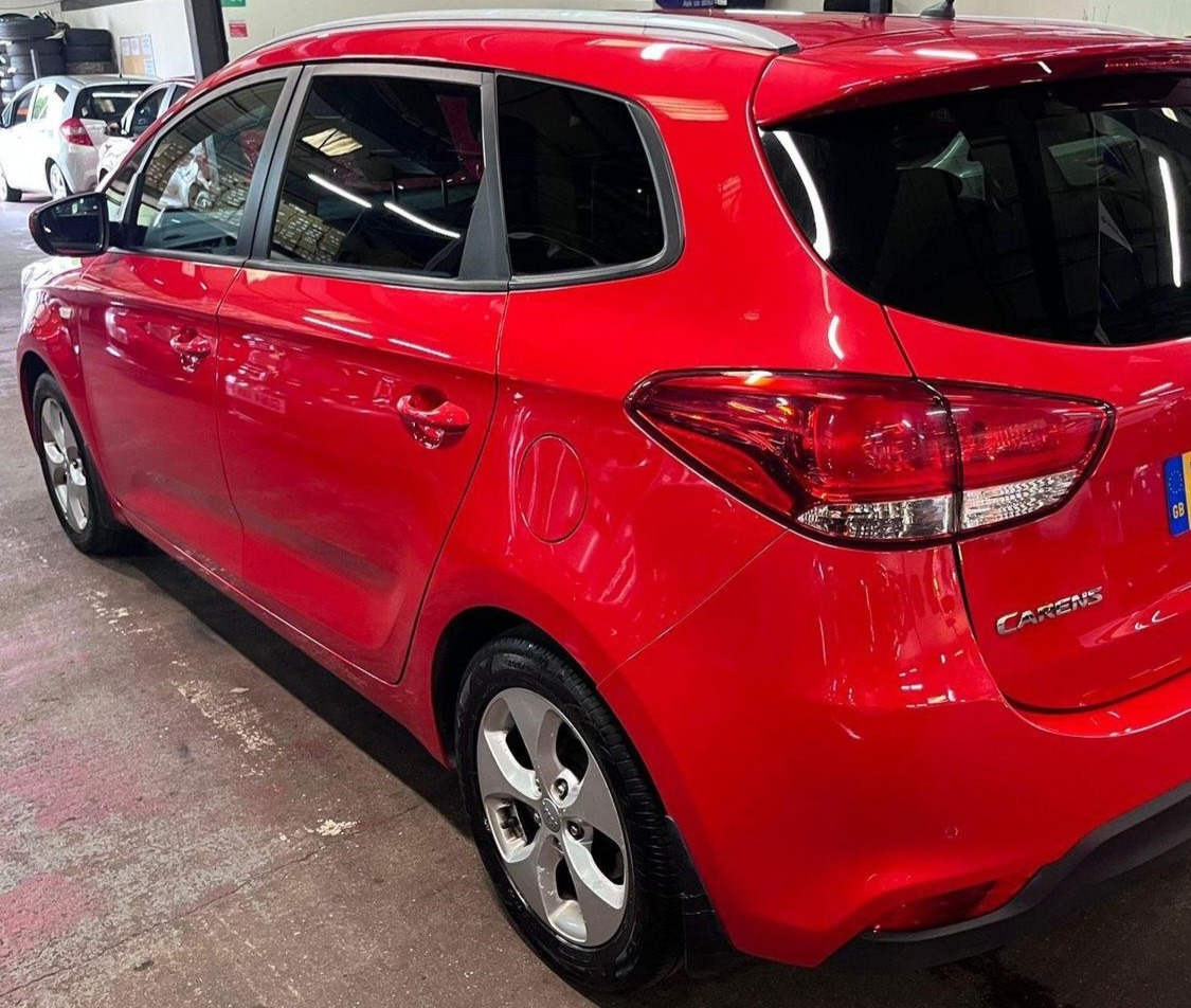 Used Kia Carens 2015 for sale - 76114765: Photo 6