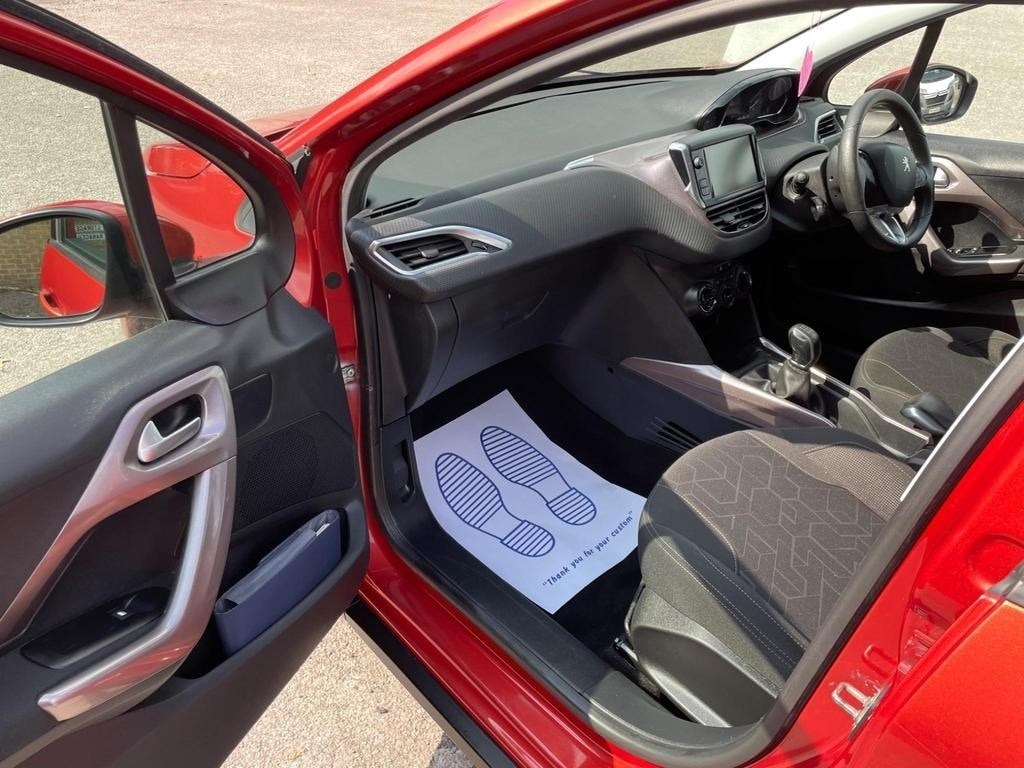 Used Peugeot 2008 2015 for sale - 76117371: Photo 13