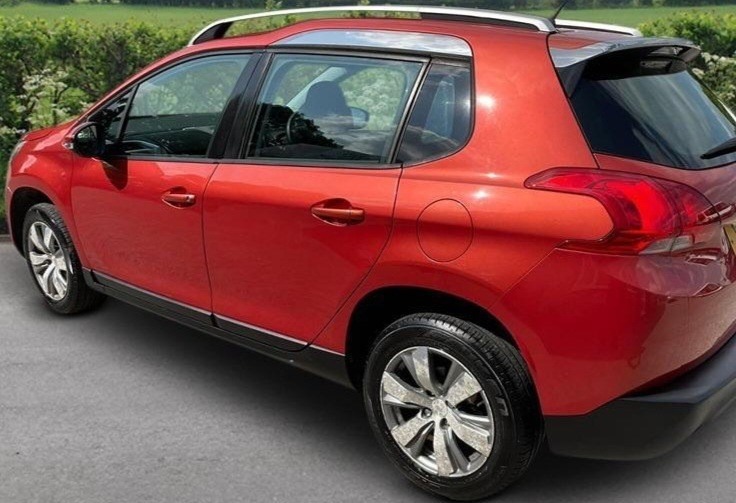 Used Peugeot 2008 2015 for sale - 76117371: Photo 4