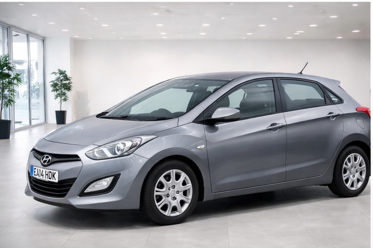 Used Hyundai i30 2014 for sale - 77943639: Photo 3
