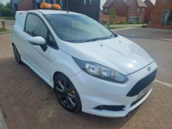Used Ford Fiesta Van 2016 for sale - 74949596: Photo