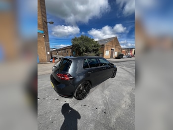 Used Volkswagen Golf 2015 for sale - 79105479: Photo