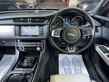 Used Jaguar XF 2016 for sale - 79177076: Photo