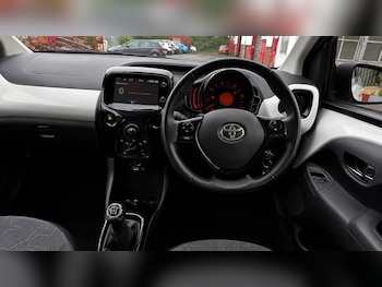 Used Toyota AYGO 2017 for sale - 78995537: Photo