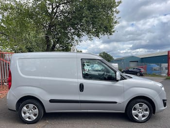 Used Vauxhall Combo 2017 for sale - 79855516: Photo